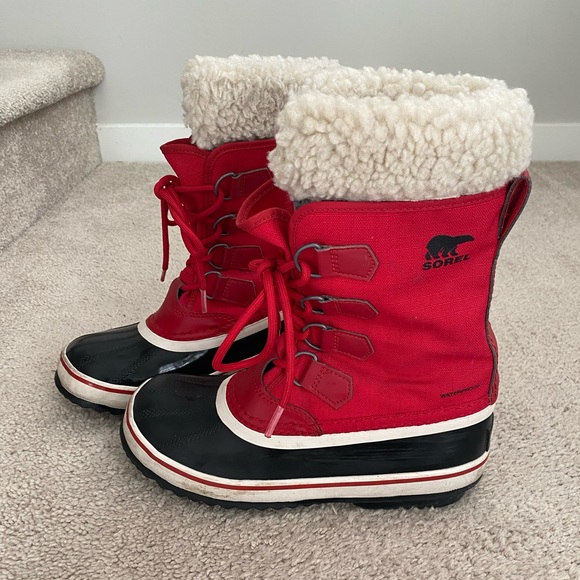 Mountain Red Sorel Carnival Boot - Picture 4 of 5